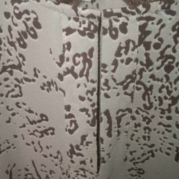 Rose + Olive Tunic Blouse Size Medium - Picture 6 of 14